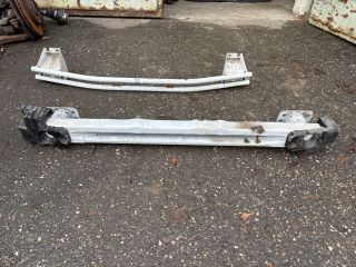 bontott DACIA SANDERO Hátsó Lökhárító Merevítő (Fém)