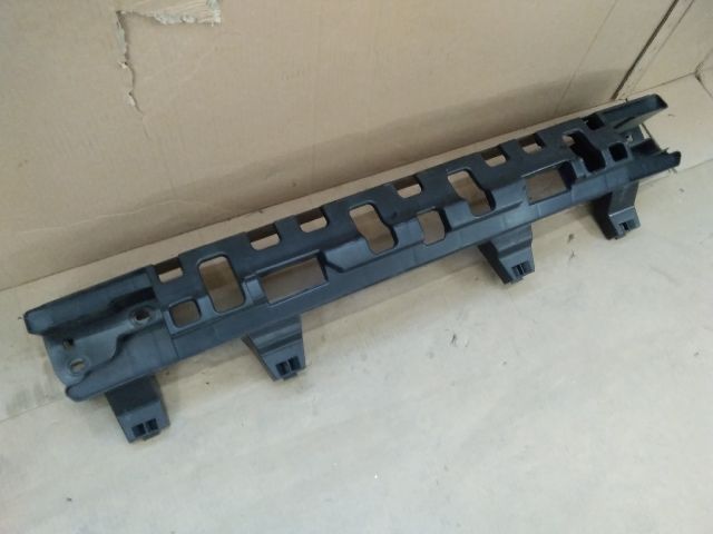 bontott DACIA SANDERO Hátsó Lökhárító Merevítő (Fém)