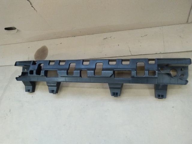 bontott DACIA SANDERO Hátsó Lökhárító Merevítő (Fém)