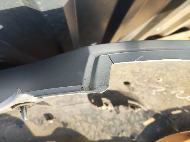 bontott DACIA SANDERO Hátsó Lökhárító (Részeivel)