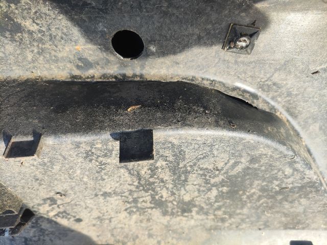 bontott DACIA SANDERO Hátsó Lökhárító (Részeivel)