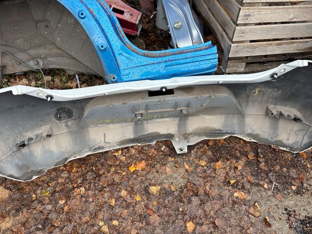 bontott DACIA SANDERO Hátsó Lökhárító (Részeivel)