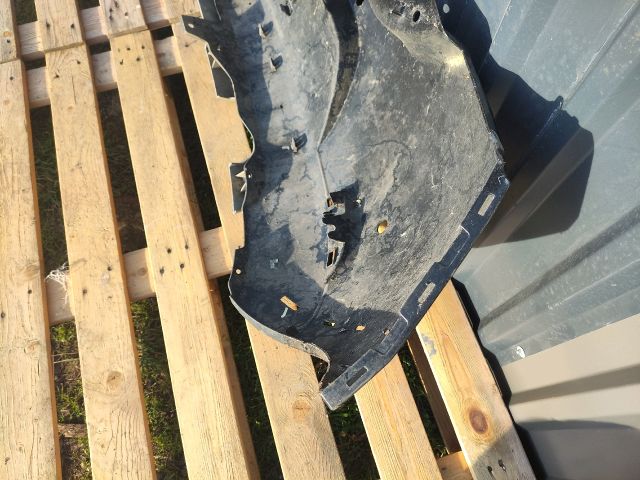 bontott DACIA SANDERO Hátsó Lökhárító (Üresen)