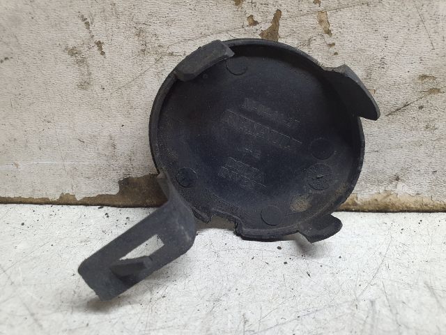 bontott DACIA SANDERO Hátsó Vonószem Burkolat