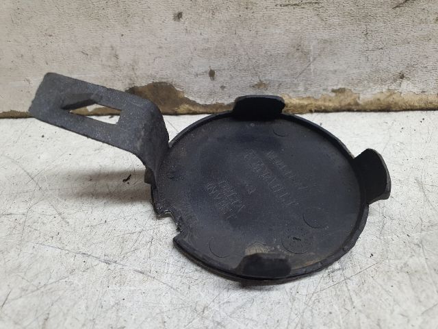 bontott DACIA SANDERO Hátsó Vonószem Burkolat