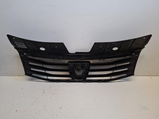 bontott DACIA SANDERO Hűtőrács