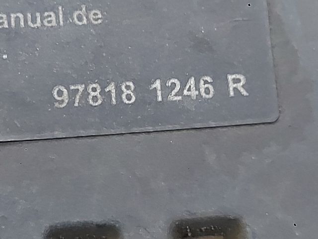 bontott DACIA SANDERO Hűtőrács