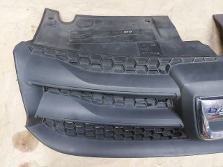 bontott DACIA SANDERO Hűtőrács