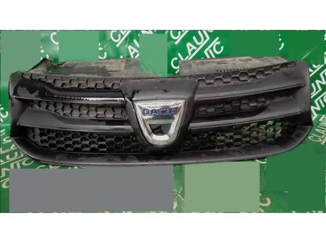 bontott DACIA SANDERO Hűtőrács