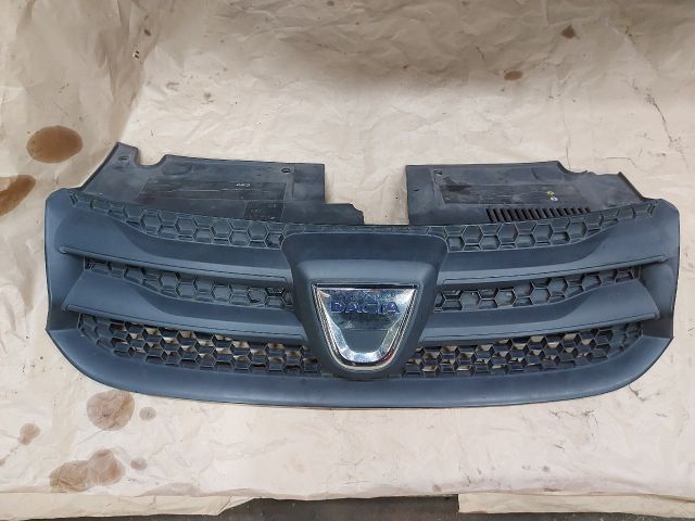 bontott DACIA SANDERO Hűtőrács