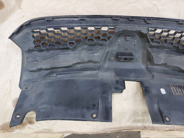 bontott DACIA SANDERO Hűtőrács