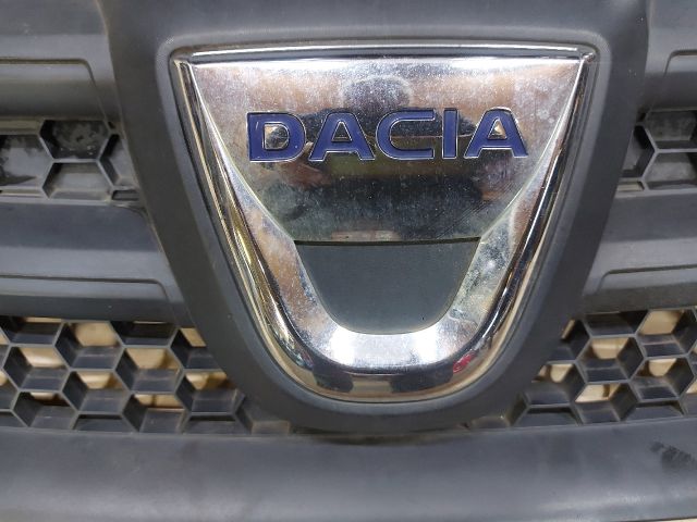 bontott DACIA SANDERO Hűtőrács