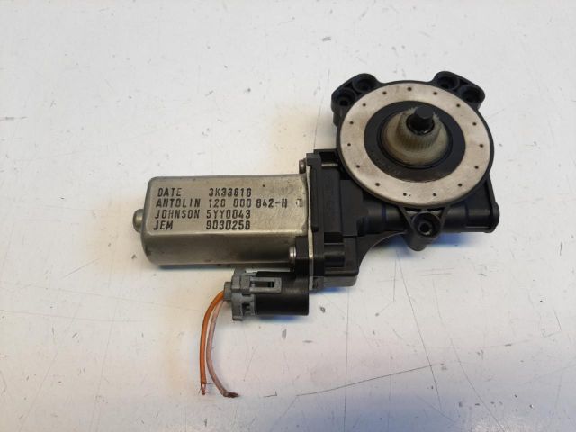 bontott DACIA SANDERO Jobb első Ablakemelő Motor