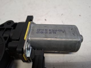 bontott DACIA SANDERO Jobb első Ablakemelő Motor