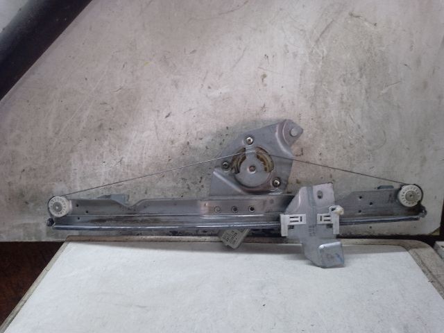 bontott DACIA SANDERO Jobb első Ablakemelő Szerkezet (Elektromos)