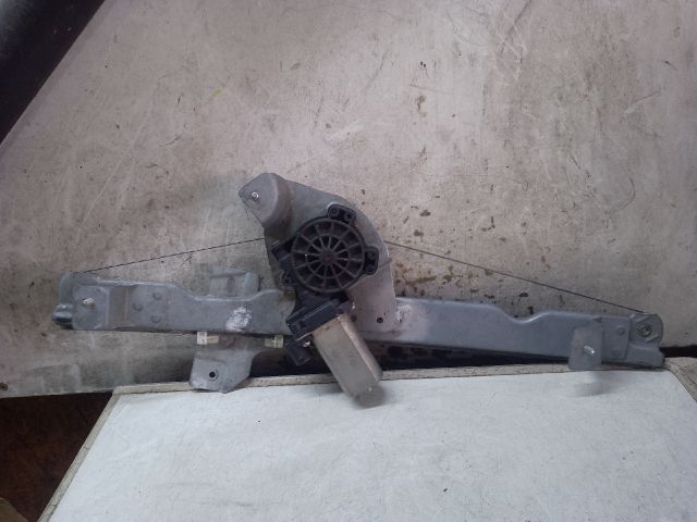 bontott DACIA SANDERO Jobb első Ablakemelő Szerkezet (Elektromos)