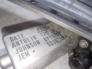 bontott DACIA SANDERO Jobb első Ablakemelő Szerkezet (Elektromos)