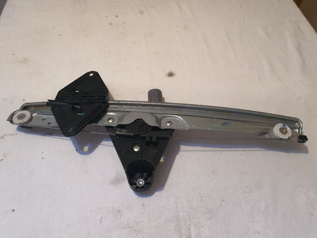 bontott DACIA SANDERO Jobb első Ablakemelő Szerkezet (Elektromos)