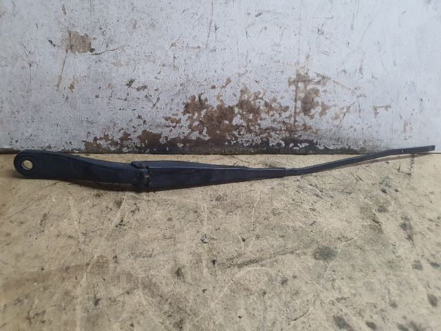 bontott DACIA SANDERO Jobb első Ablaktörlő Kar