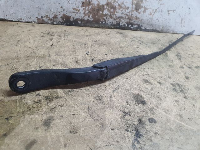 bontott DACIA SANDERO Jobb első Ablaktörlő Kar