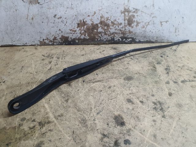 bontott DACIA SANDERO Jobb első Ablaktörlő Kar