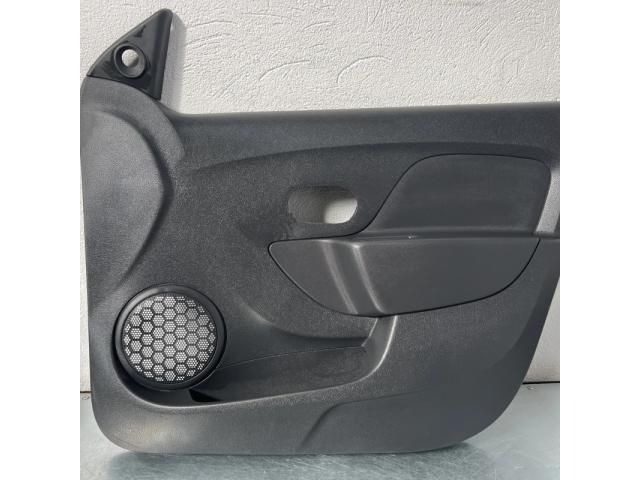 bontott DACIA SANDERO Jobb első Ajtó Kárpit