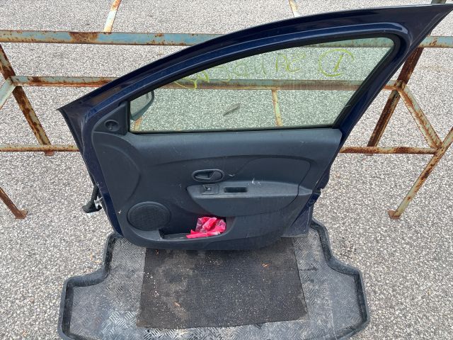 bontott DACIA SANDERO Jobb első Ajtó (Részeivel)