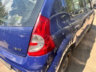 bontott DACIA SANDERO Jobb első Ajtó (Üres lemez)