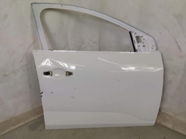 bontott DACIA SANDERO Jobb első Ajtó (Üres lemez)