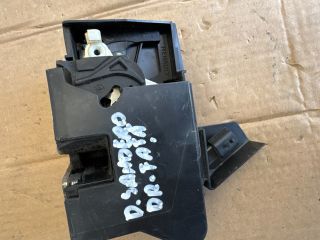 bontott DACIA SANDERO Jobb első Ajtózár