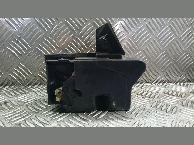 bontott DACIA SANDERO Jobb első Ajtózár