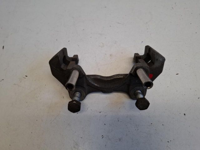 bontott DACIA SANDERO Jobb első Féltengely Tartó