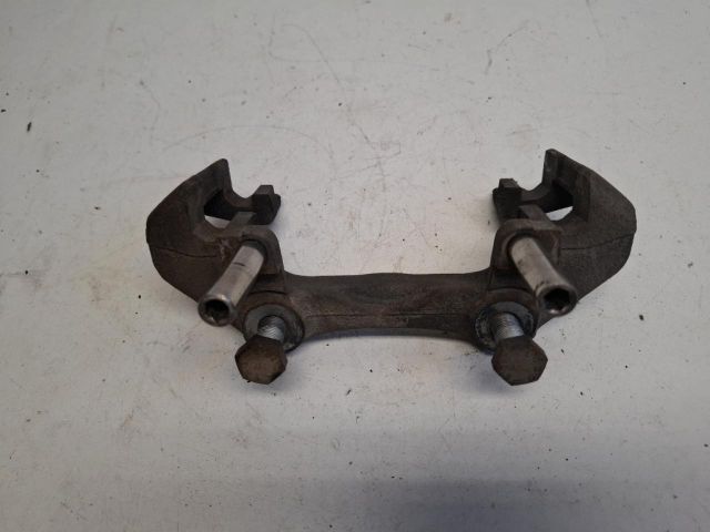 bontott DACIA SANDERO Jobb első Féltengely Tartó