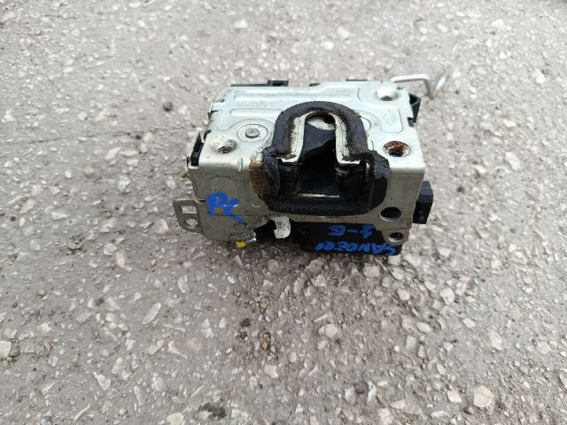 bontott DACIA SANDERO Jobb első Központizár Motor