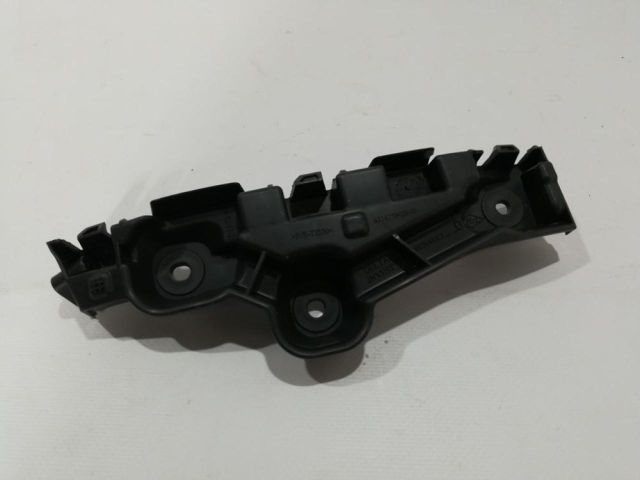 bontott DACIA SANDERO Jobb első Oldal Lökhárító Tartó (Műanyag)