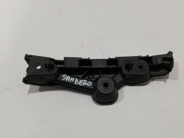 bontott DACIA SANDERO Jobb első Oldal Lökhárító Tartó (Műanyag)