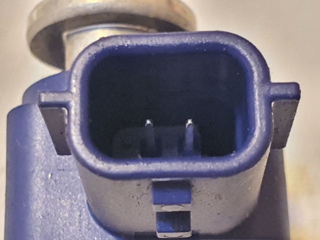 bontott DACIA SANDERO Jobb első Oldal Ütközés Érzékelő