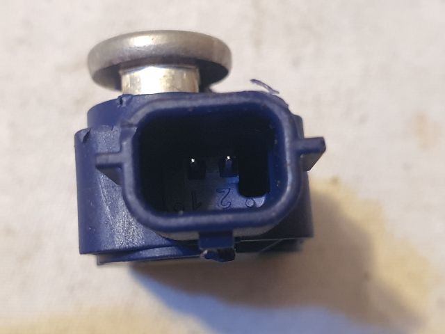 bontott DACIA SANDERO Jobb első Oldal Ütközés Érzékelő