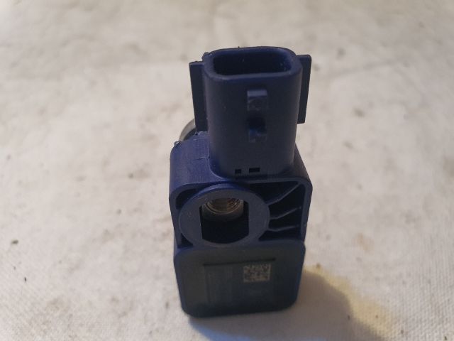 bontott DACIA SANDERO Jobb első Oldal Ütközés Érzékelő