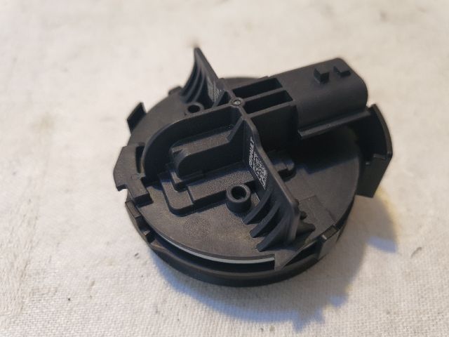 bontott DACIA SANDERO Jobb első Oldal Ütközés Érzékelő