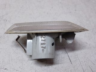 bontott DACIA SANDERO Jobb első Sárvédő Irányjelző