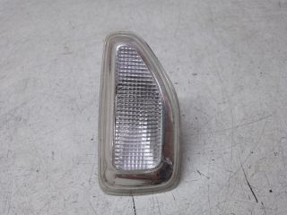 bontott DACIA SANDERO Jobb első Sárvédő Irányjelző