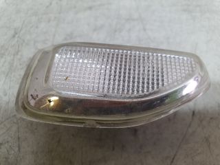 bontott DACIA SANDERO Jobb első Sárvédő Irányjelző