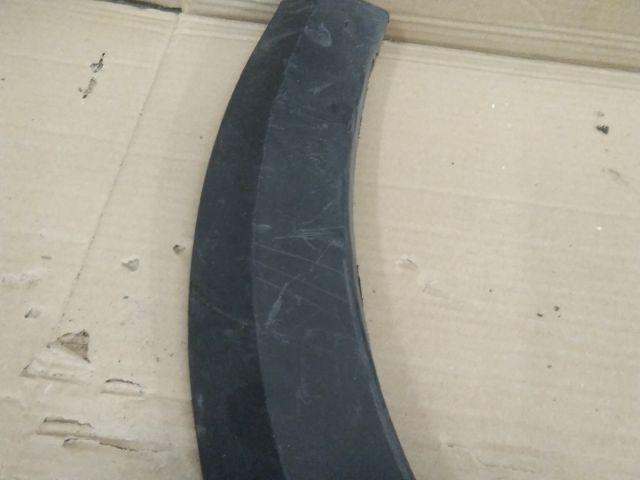 bontott DACIA SANDERO Jobb első Sárvédő Szélesítő