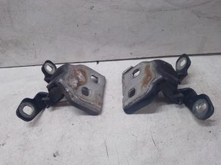 bontott DACIA SANDERO Jobb első Zsanér