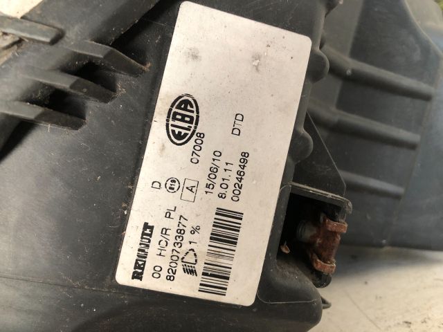 bontott DACIA SANDERO Jobb Fényszóró