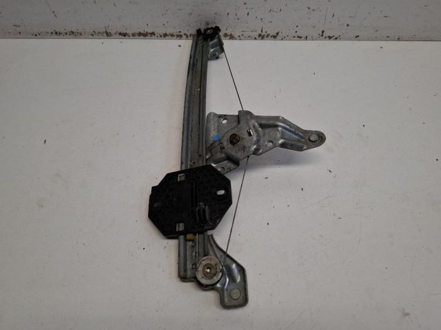 bontott DACIA SANDERO Jobb hátsó Ablakemelő Szerkezet (Elektromos)