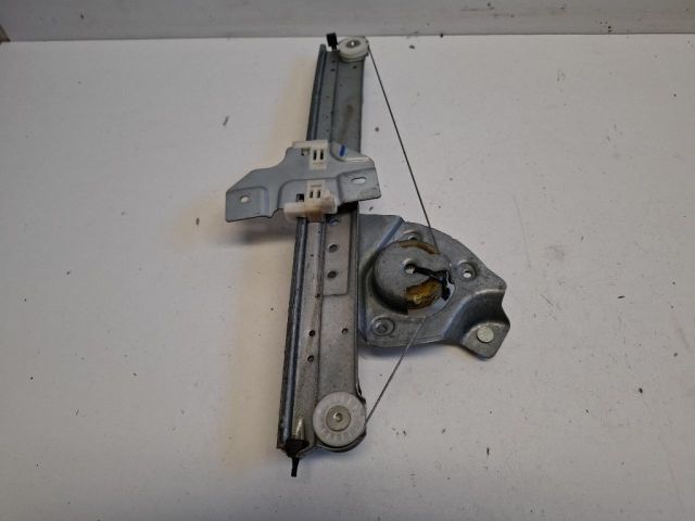 bontott DACIA SANDERO Jobb hátsó Ablakemelő Szerkezet (Elektromos)