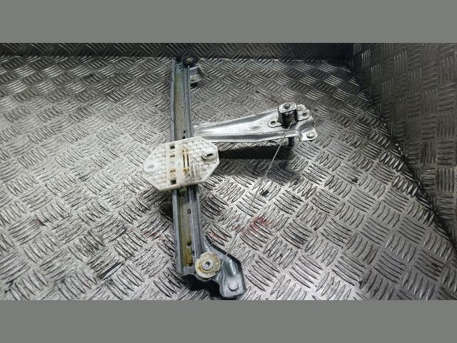 bontott DACIA SANDERO Jobb hátsó Ablakemelő Szerkezet (Mechanikus)