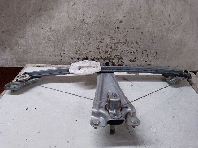 bontott DACIA SANDERO Jobb hátsó Ablakemelő Szerkezet (Mechanikus)